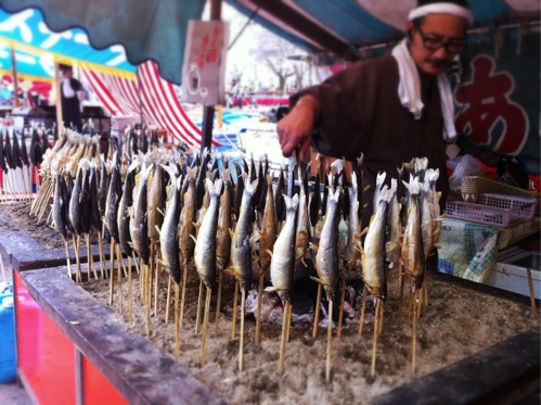 Snapseed w Tilt shift - fish on sticks